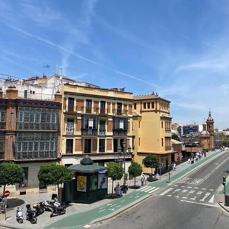 Appartement Quattro Puente De Triana à Séville Extérieur photo